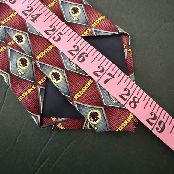 Washington Redskins NFL Logo 100% Silk Necktie Tie Burgundy Gray Football Fan - Picture 5 of 8